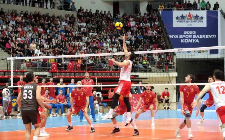 A Milli Erkek Voleybol Takımı Romanya'ya mağlup oldu