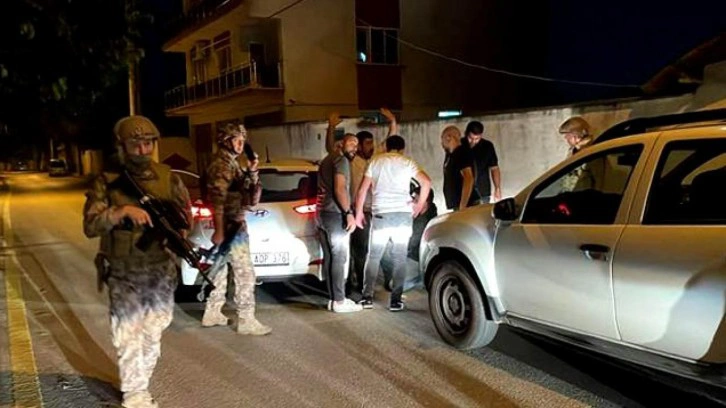 Aydın'da polise bıçaklı saldırı