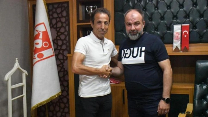 Balıkesirspor, Recep Çetin'le sözleşme imzaladı