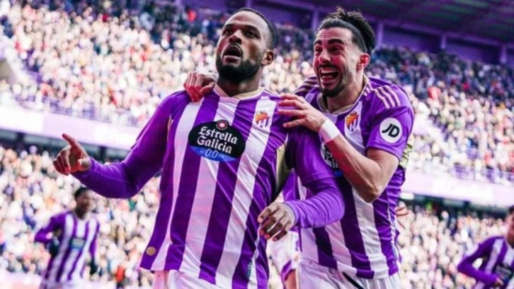 Real Valladolid Cyle Larin'in bonservisini aldı