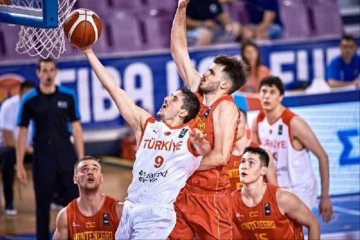 20 Yaş Altı Erkek Basketbol Milli Takımı Karadağ'ı Mağlup Etti