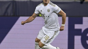 Galatasaray'ın ilgilendiği Sabitzer, Dortmund'a transfer oluyor