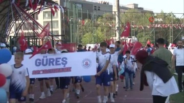 Kağıthane'de yaz spor okulları açıldı