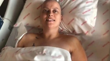 Kanserle mücadele eden oyuncu Ayçin Tuyun, hasta yatağından sevenlerine seslendi