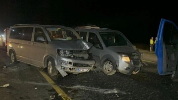 Kaza yapanların yardımına gidenlerin arasına araç daldı: 3 ölü 7 yaralı