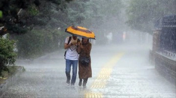 Meteoroloji ve valilikten İstanbul'a peş peşe yağış uyarısı: Sabah saatlerinde etkili olacak