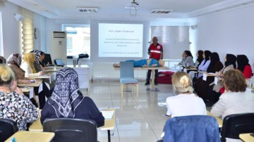 Türkiye Diyanet Vakfı gönüllüleri temel ilkyardım eğitimi aldı